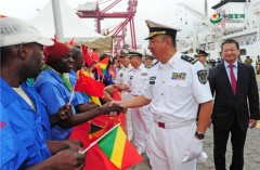 中国海军和平方舟医院船结束访问刚果（布）