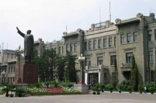 哈尔滨铁路局实施公司制改革丨中国铁路哈尔滨局集团有限公司挂牌成立