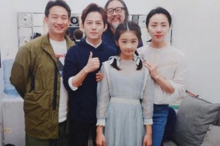 张子枫加盟《向往的生活》 与彭昱畅兄妹重逢